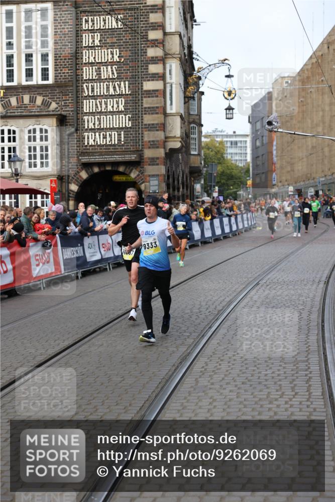 05.10.2025 - 20. swb-Marathon Bremen Yannick Fuchs http://msf.ph/oto/9262069 05.10.2025 10:49:20 Ziel 7202, 9333, 9457, 9556, 10016, 10221, 10449, 11057, 11673, 11695 meine-sportfotos.de