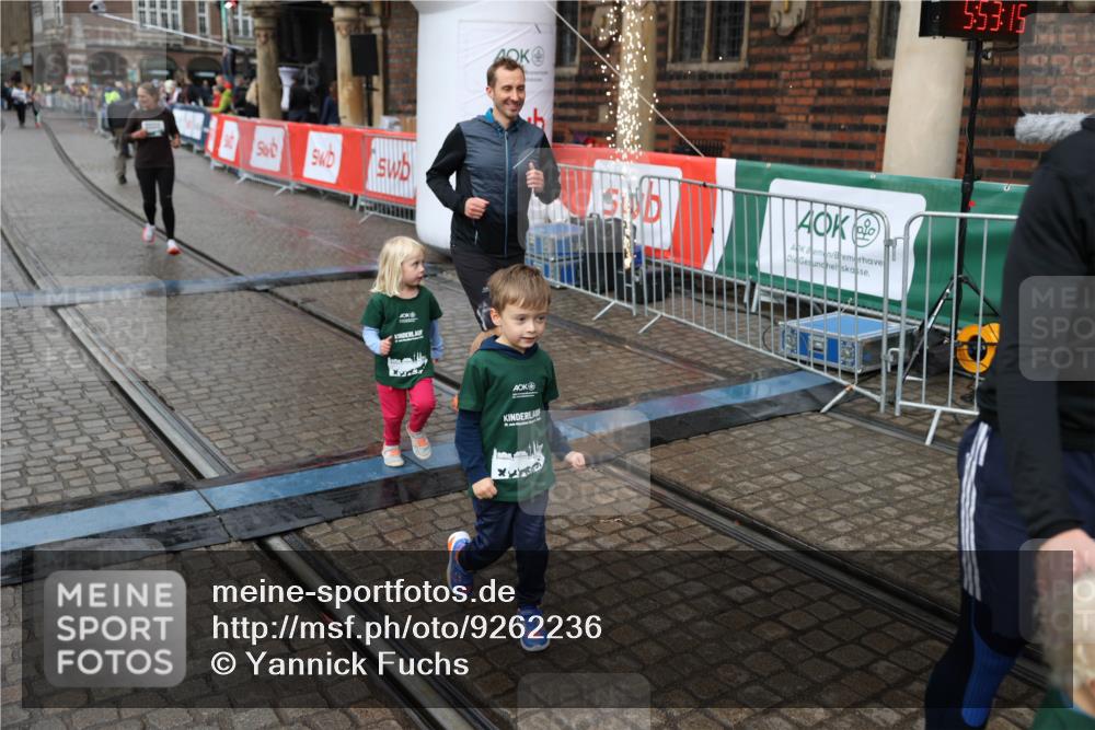 05.10.2025 - 20. swb-Marathon Bremen Yannick Fuchs http://msf.ph/oto/9262236 05.10.2025 15:24:05 Ziel  meine-sportfotos.de