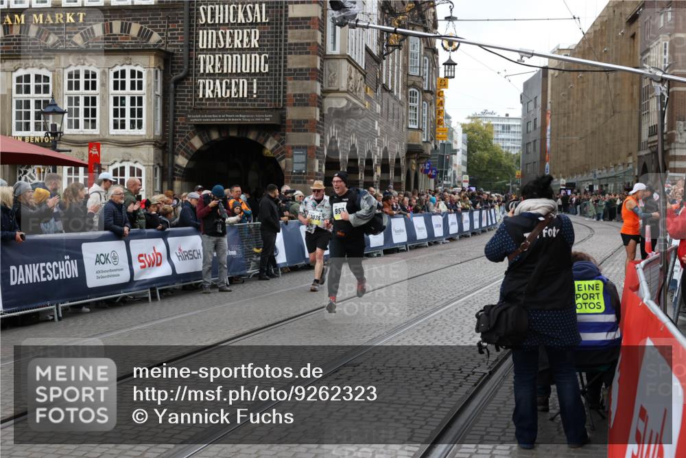 05.10.2025 - 20. swb-Marathon Bremen Yannick Fuchs http://msf.ph/oto/9262323 05.10.2025 11:22:31 Ziel 10700 meine-sportfotos.de