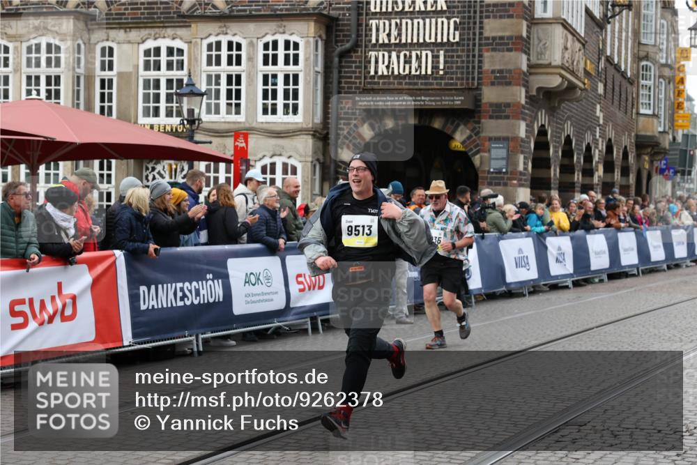 05.10.2025 - 20. swb-Marathon Bremen Yannick Fuchs http://msf.ph/oto/9262378 05.10.2025 11:22:33 Ziel 9513, 10700 meine-sportfotos.de
