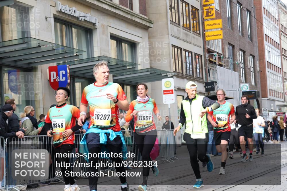 05.10.2025 - 20. swb-Marathon Bremen Strokosch-Dieckow http://msf.ph/oto/9262384 05.10.2025 11:02:34 Ziel 9229, 9331, 9360, 9516, 9644, 9661, 9662, 9841, 9846, 9893, 10129, 10167, 10185, 10207, 10510, 10530, 10656, 10734, 10777, 10803, 10804, 10876, 10940, 11024, 11087, 11193, 11312, 11376, 11504, 11576, 11667, 11668, 11735, 9229, 9331, 9360, 9516, 9644, 9661, 9662, 9841, 9846, 9893, 10129, 10167, 10185, 10207, 10510, 10530, 10656, 10734, 10777, 10803, 10804, 10876, 10940, 11024, 11087, 11193, 11312, 11376, 11504, 11735 meine-sportfotos.de