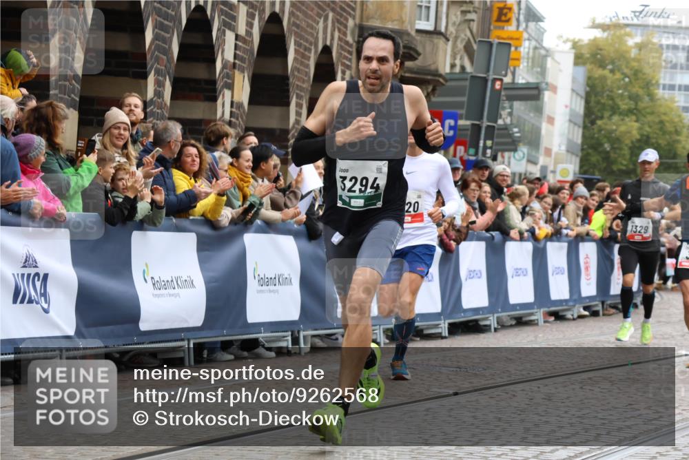 05.10.2025 - 20. swb-Marathon Bremen Strokosch-Dieckow http://msf.ph/oto/9262568 05.10.2025 12:58:13 Ziel 383, 1329, 1520, 3294 meine-sportfotos.de