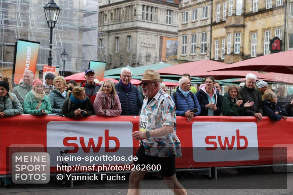 05.10.2025 - 20. swb-Marathon Bremen Yannick Fuchs http://msf.ph/oto/9262600 05.10.2025 11:22:37 Ziel 9513 meine-sportfotos.de