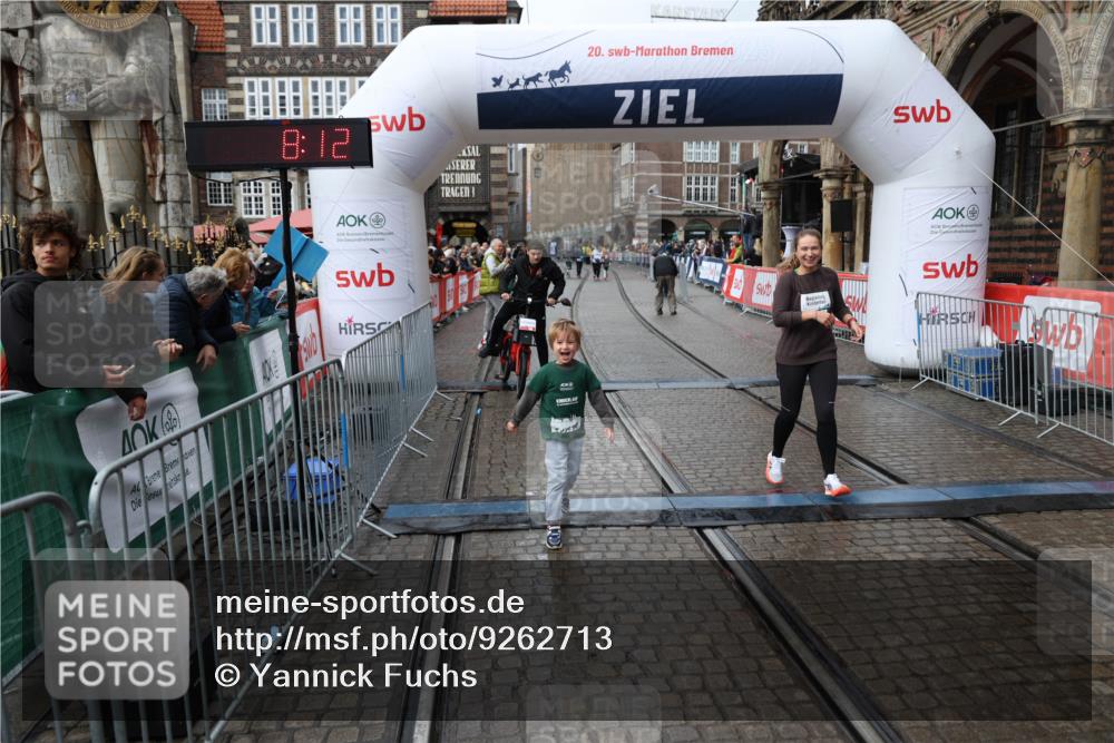 05.10.2025 - 20. swb-Marathon Bremen Yannick Fuchs http://msf.ph/oto/9262713 05.10.2025 15:24:08 Ziel  meine-sportfotos.de