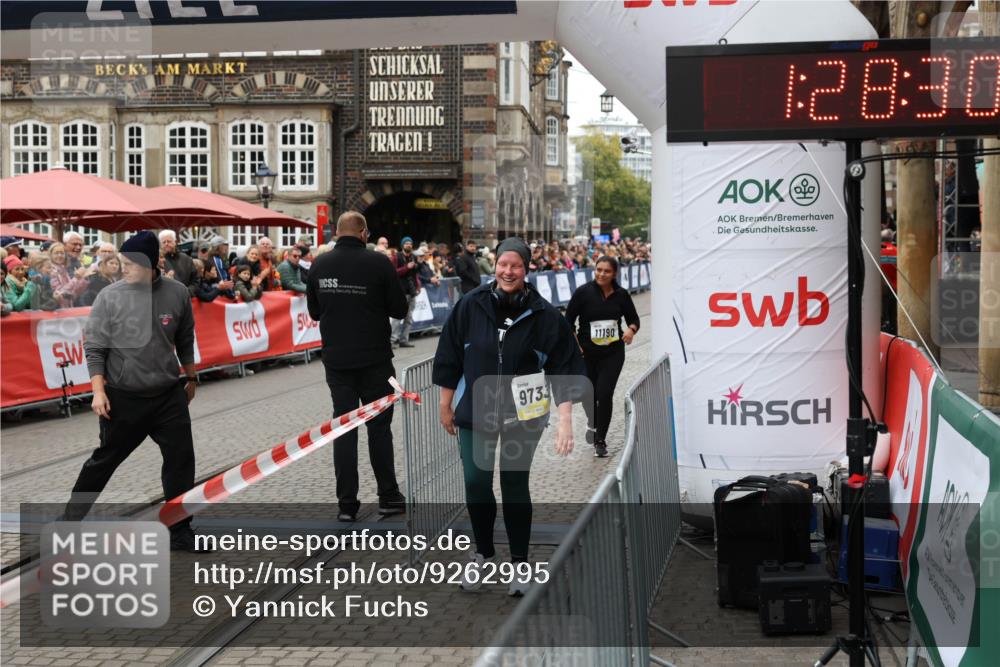 05.10.2025 - 20. swb-Marathon Bremen Yannick Fuchs http://msf.ph/oto/9262995 05.10.2025 11:24:26 Ziel 9733, 11190 meine-sportfotos.de