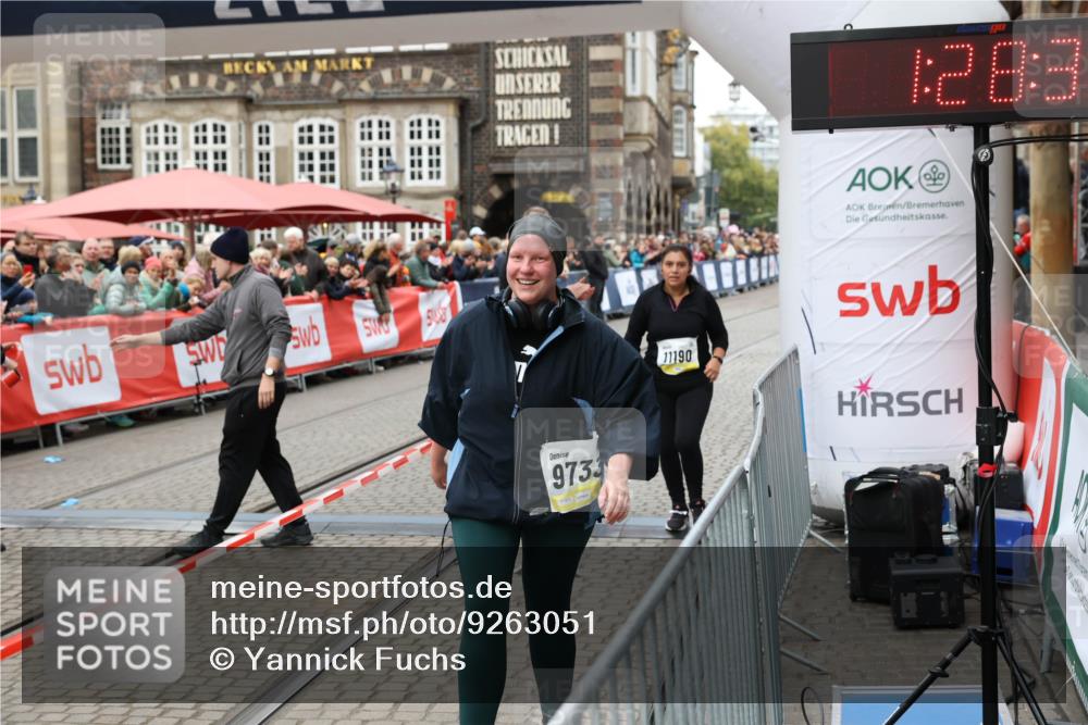 05.10.2025 - 20. swb-Marathon Bremen Yannick Fuchs http://msf.ph/oto/9263051 05.10.2025 11:24:28 Ziel 9733, 11190 meine-sportfotos.de
