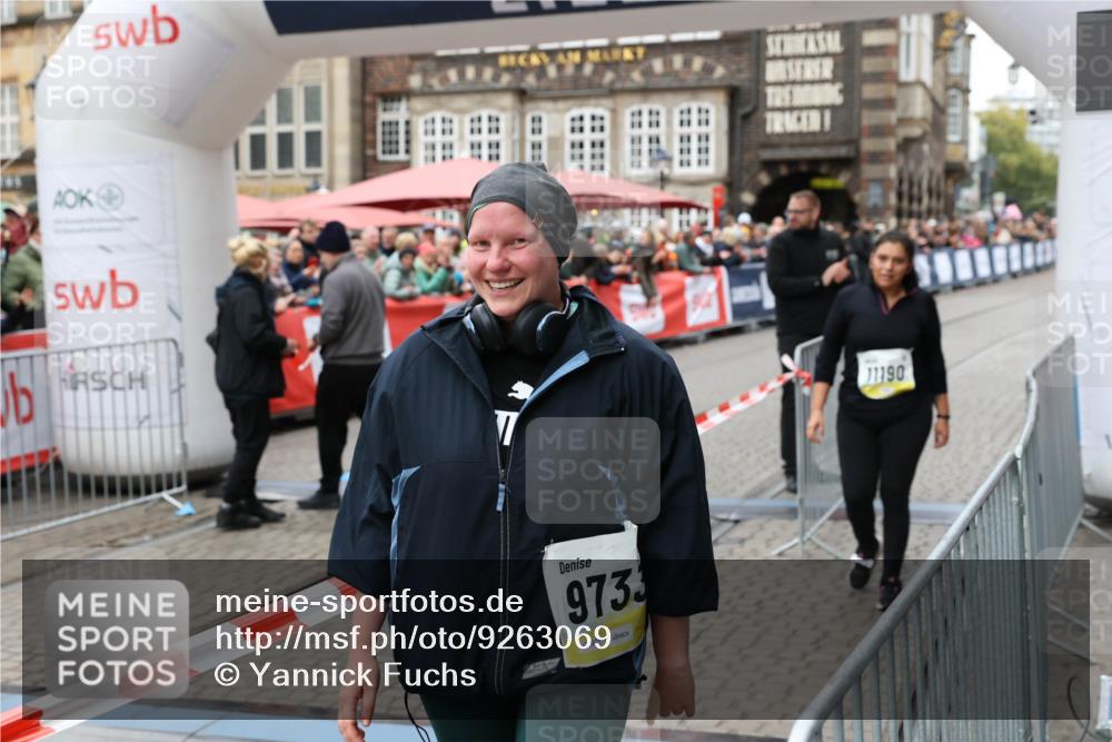 05.10.2025 - 20. swb-Marathon Bremen Yannick Fuchs http://msf.ph/oto/9263069 05.10.2025 11:24:29 Ziel 9733, 11190 meine-sportfotos.de
