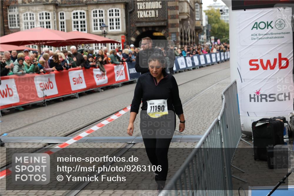 05.10.2025 - 20. swb-Marathon Bremen Yannick Fuchs http://msf.ph/oto/9263106 05.10.2025 11:24:30 Ziel 9733, 11190 meine-sportfotos.de