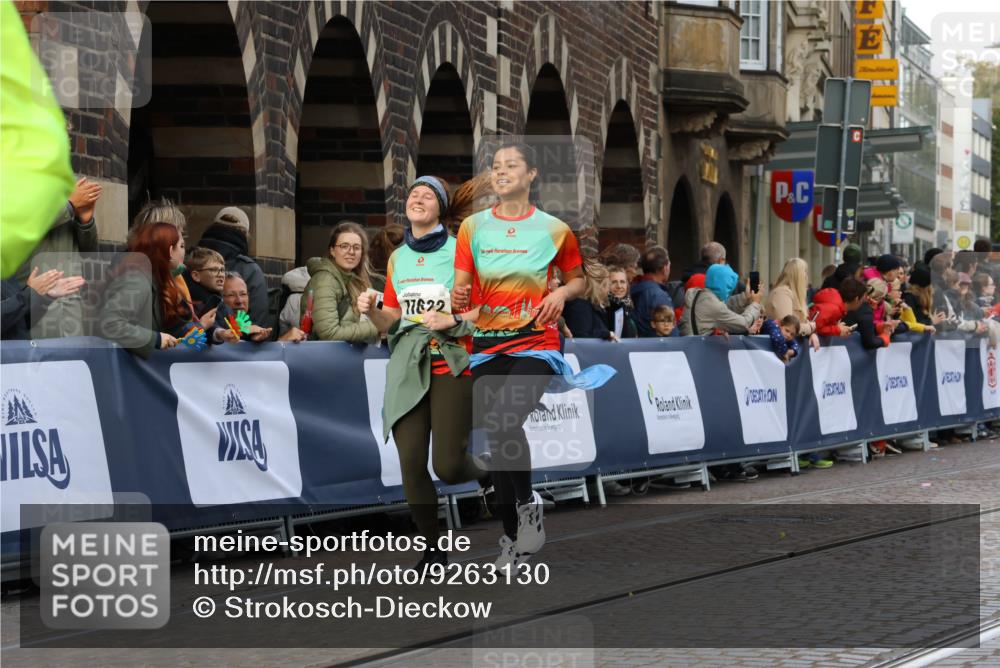 05.10.2025 - 20. swb-Marathon Bremen Strokosch-Dieckow http://msf.ph/oto/9263130 05.10.2025 11:06:55 Ziel 8574, 9321, 9901, 9942, 9976, 10396, 10580, 11131, 11355, 11389, 11497, 11622 meine-sportfotos.de