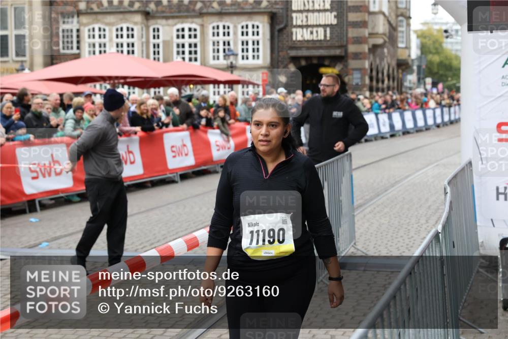 05.10.2025 - 20. swb-Marathon Bremen Yannick Fuchs http://msf.ph/oto/9263160 05.10.2025 11:24:31 Ziel 9733, 11190 meine-sportfotos.de