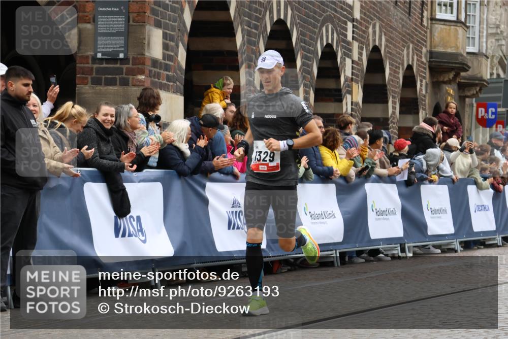 05.10.2025 - 20. swb-Marathon Bremen Strokosch-Dieckow http://msf.ph/oto/9263193 05.10.2025 12:58:17 Ziel 383, 1329, 1520, 5741, 7472 meine-sportfotos.de