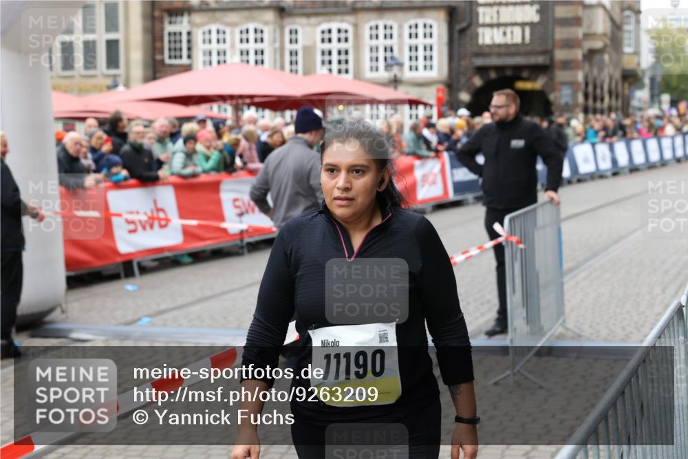 05.10.2025 - 20. swb-Marathon Bremen Yannick Fuchs http://msf.ph/oto/9263209 05.10.2025 11:24:32 Ziel 11190 meine-sportfotos.de