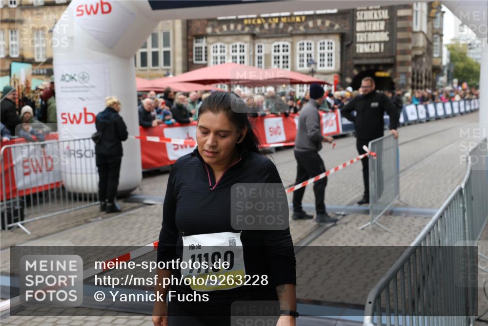 05.10.2025 - 20. swb-Marathon Bremen Yannick Fuchs http://msf.ph/oto/9263228 05.10.2025 11:24:33 Ziel 11190 meine-sportfotos.de