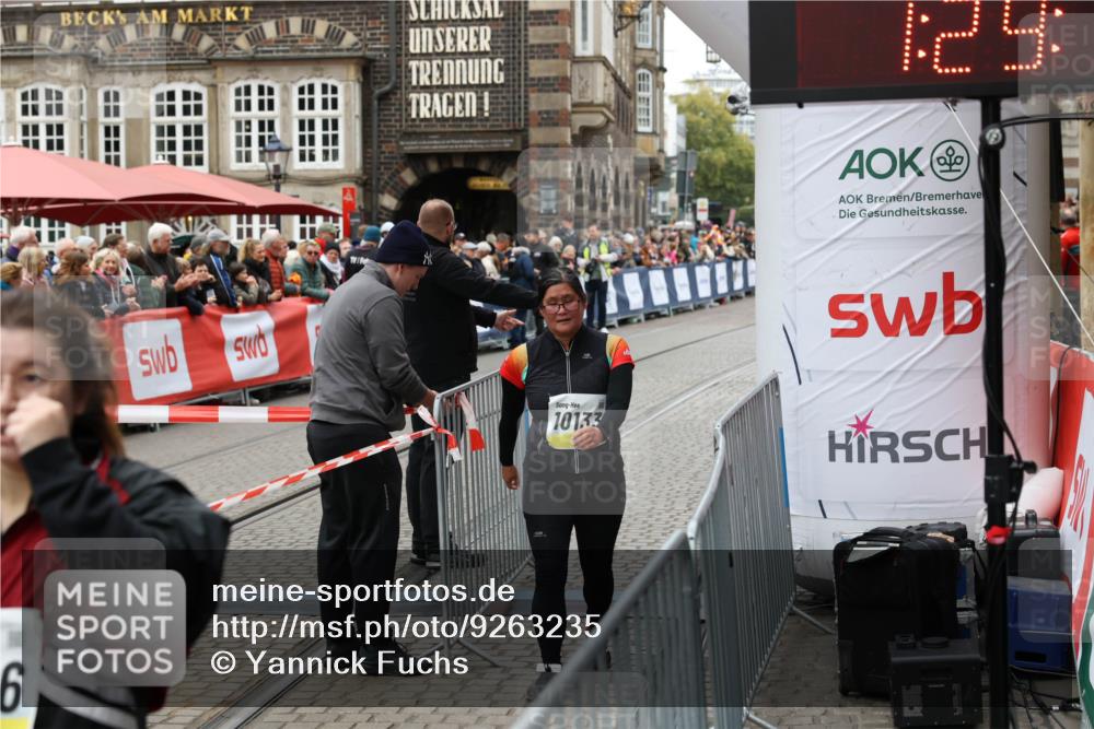 05.10.2025 - 20. swb-Marathon Bremen Yannick Fuchs http://msf.ph/oto/9263235 05.10.2025 11:25:10 Ziel 10096, 10133 meine-sportfotos.de
