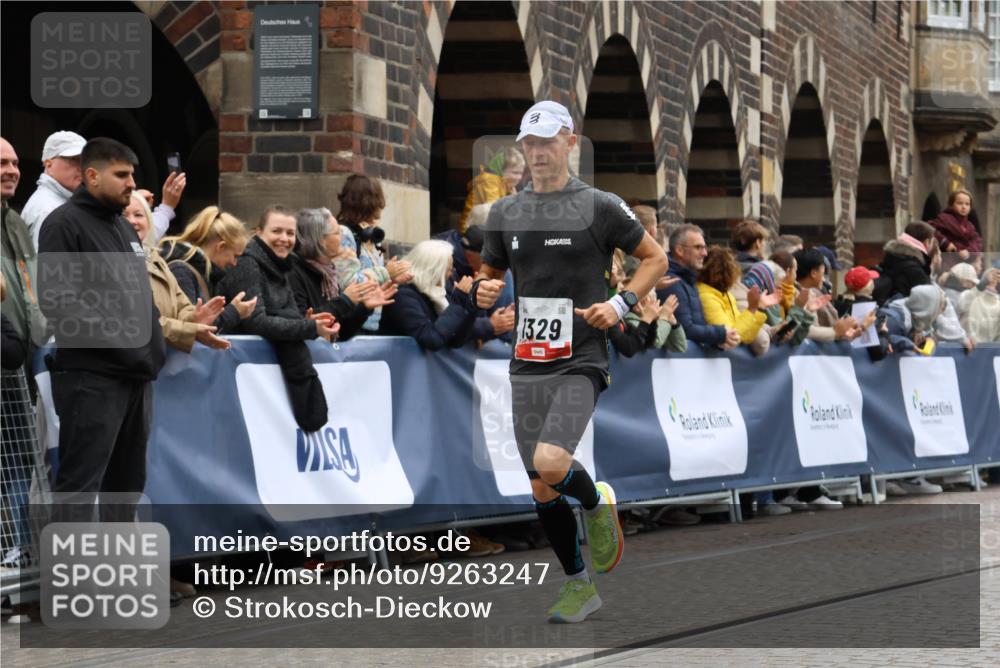 05.10.2025 - 20. swb-Marathon Bremen Strokosch-Dieckow http://msf.ph/oto/9263247 05.10.2025 12:58:18 Ziel 383, 1329, 5741, 7472 meine-sportfotos.de