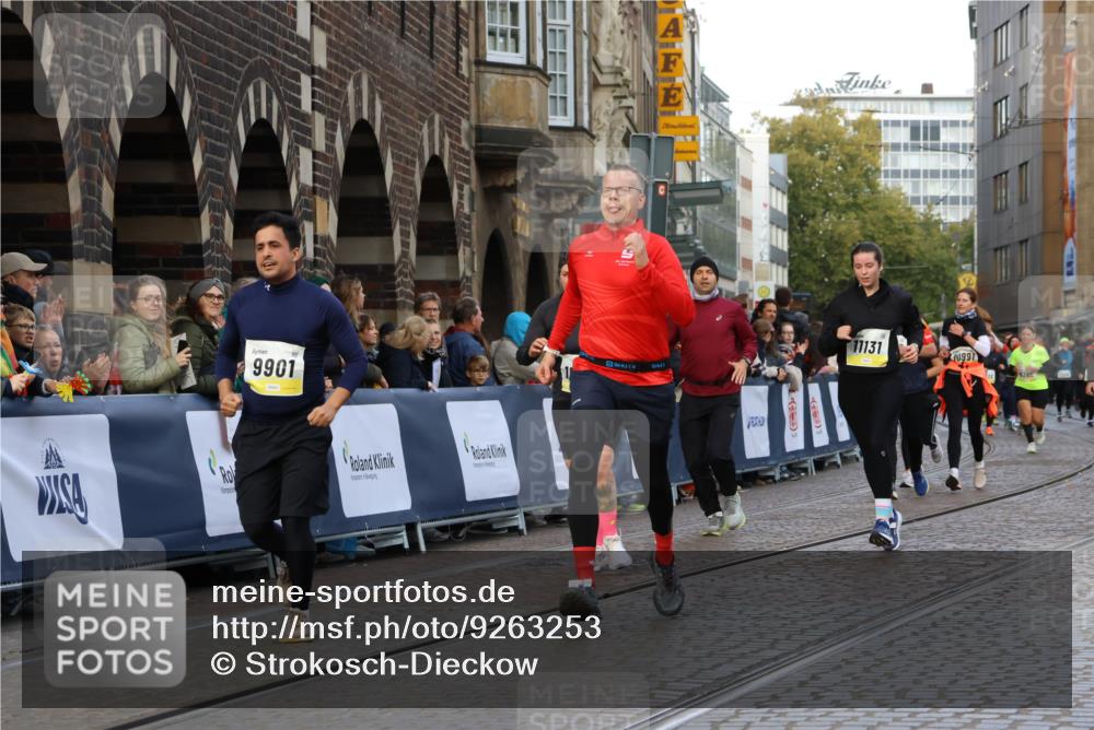 05.10.2025 - 20. swb-Marathon Bremen Strokosch-Dieckow http://msf.ph/oto/9263253 05.10.2025 11:07:01 Ziel 9491, 9890, 9901, 10193, 10396, 10788, 10991, 11131, 11622, 11709 meine-sportfotos.de