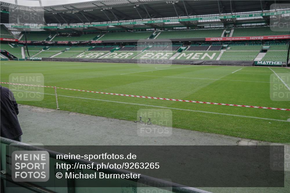 05.10.2025 - 20. swb-Marathon Bremen Michael Burmester http://msf.ph/oto/9263265 05.10.2025 11:51:51 Laufen im Stadion 1040, 11703 meine-sportfotos.de