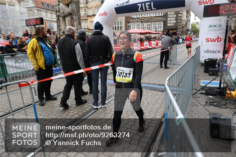 05.10.2025 - 20. swb-Marathon Bremen Yannick Fuchs http://msf.ph/oto/9263274 05.10.2025 11:25:15 Ziel 10133 meine-sportfotos.de