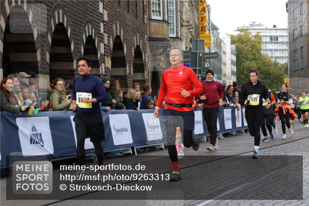 05.10.2025 - 20. swb-Marathon Bremen Strokosch-Dieckow http://msf.ph/oto/9263313 05.10.2025 11:07:01 Ziel 9491, 9890, 9901, 10193, 10396, 10788, 10991, 11131, 11622, 11709 meine-sportfotos.de