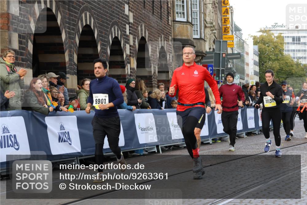 05.10.2025 - 20. swb-Marathon Bremen Strokosch-Dieckow http://msf.ph/oto/9263361 05.10.2025 11:07:01 Ziel 9491, 9890, 9901, 10193, 10396, 10788, 10991, 11131, 11622, 11709 meine-sportfotos.de