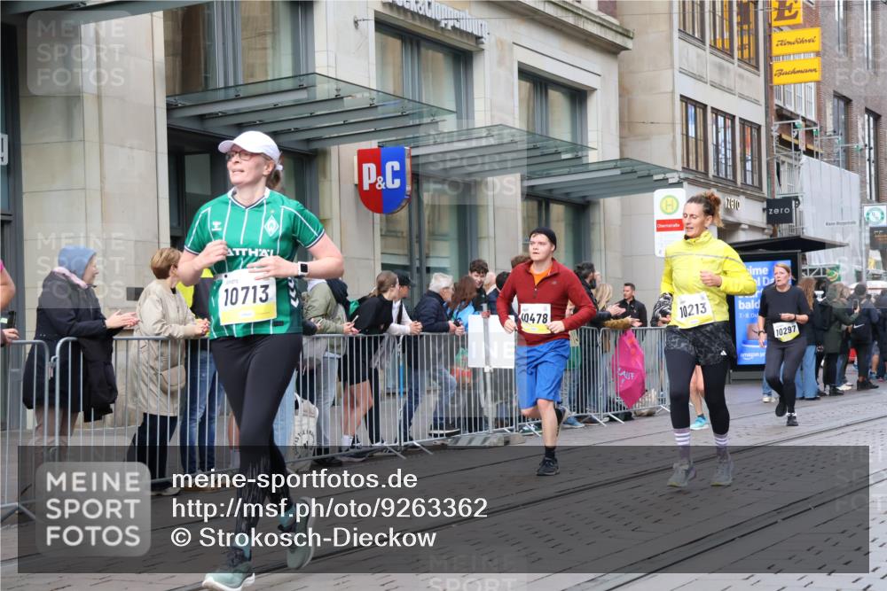 05.10.2025 - 20. swb-Marathon Bremen Strokosch-Dieckow http://msf.ph/oto/9263362 05.10.2025 11:03:21 Ziel 7199, 7788, 9241, 9315, 9486, 9498, 9571, 9850, 9940, 10106, 10213, 10238, 10297, 10478, 10603, 10604, 10711, 10713, 11039, 11272, 11306, 11522, 11589, 7199, 7788, 9241, 9315, 9486, 9498, 9571, 9850, 9940, 10106, 10213, 10238, 10297, 10478, 10603, 10604, 10711, 10713, 11039, 11272, 11306, 11522, 11589 meine-sportfotos.de