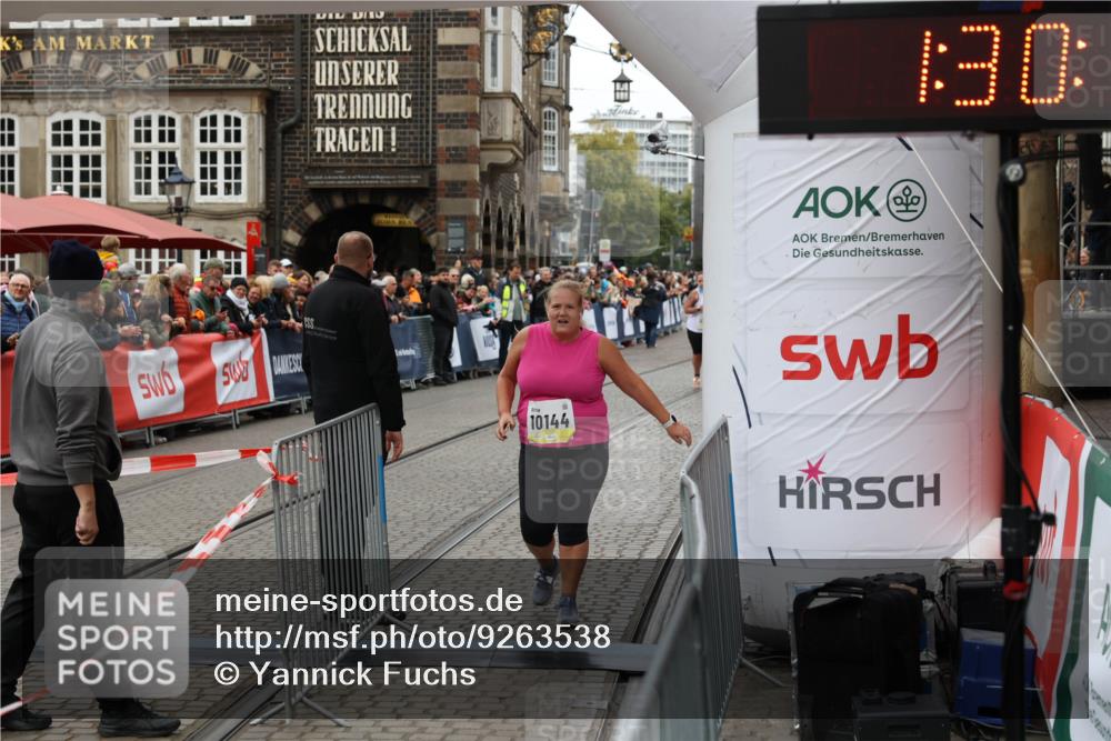 05.10.2025 - 20. swb-Marathon Bremen Yannick Fuchs http://msf.ph/oto/9263538 05.10.2025 11:26:11 Ziel 10144 meine-sportfotos.de