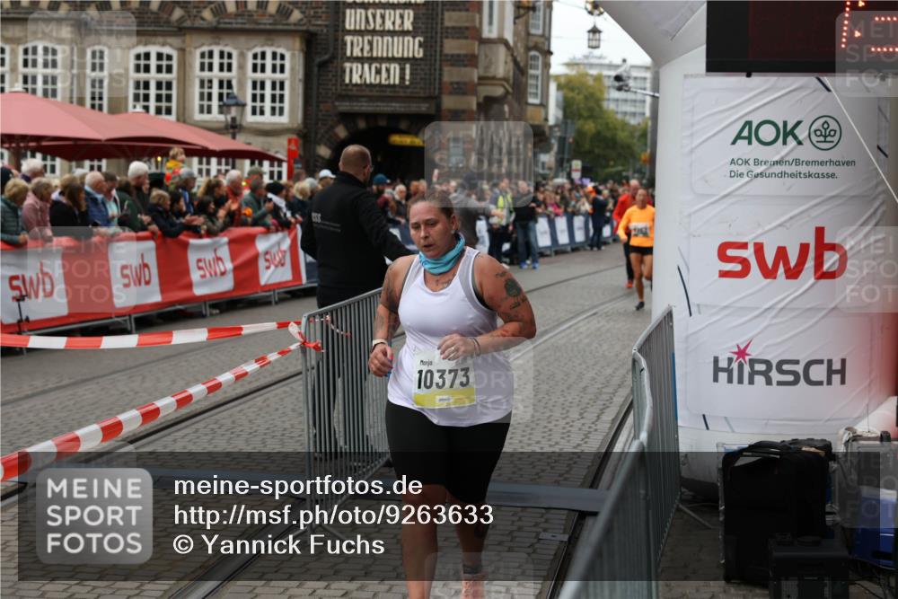 05.10.2025 - 20. swb-Marathon Bremen Yannick Fuchs http://msf.ph/oto/9263633 05.10.2025 11:26:22 Ziel 10373 meine-sportfotos.de