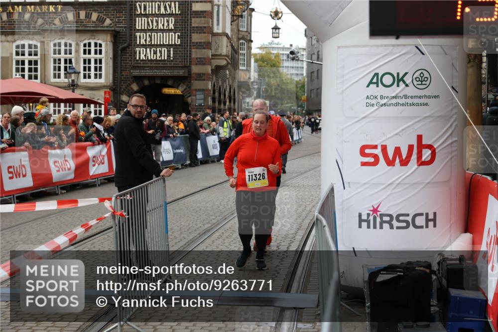 05.10.2025 - 20. swb-Marathon Bremen Yannick Fuchs http://msf.ph/oto/9263771 05.10.2025 11:26:28 Ziel 9352, 11326 meine-sportfotos.de