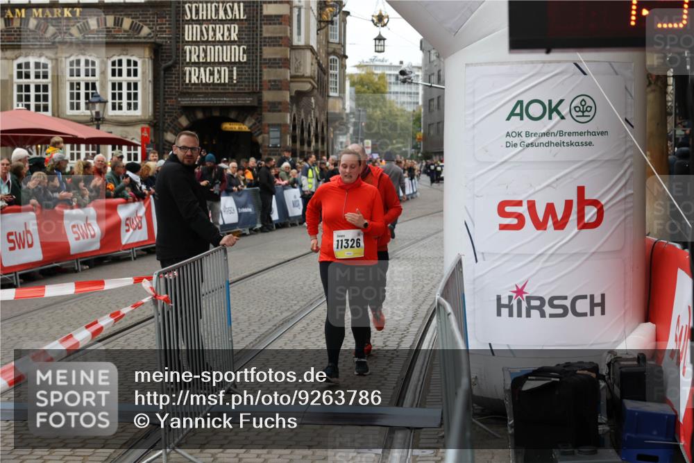05.10.2025 - 20. swb-Marathon Bremen Yannick Fuchs http://msf.ph/oto/9263786 05.10.2025 11:26:28 Ziel 9352, 11326 meine-sportfotos.de