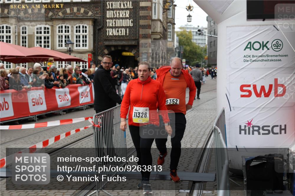 05.10.2025 - 20. swb-Marathon Bremen Yannick Fuchs http://msf.ph/oto/9263813 05.10.2025 11:26:29 Ziel 9352, 11326 meine-sportfotos.de