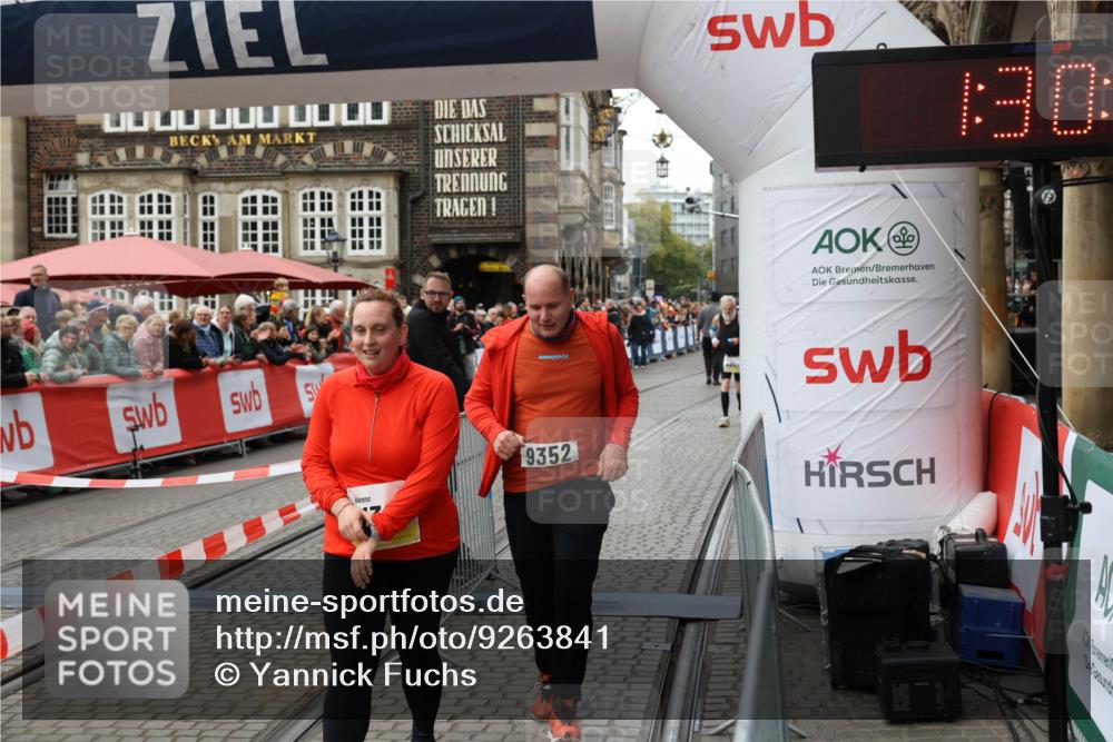 05.10.2025 - 20. swb-Marathon Bremen Yannick Fuchs http://msf.ph/oto/9263841 05.10.2025 11:26:31 Ziel 9352, 11326 meine-sportfotos.de