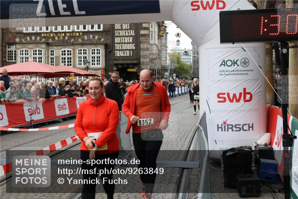 05.10.2025 - 20. swb-Marathon Bremen Yannick Fuchs http://msf.ph/oto/9263849 05.10.2025 11:26:31 Ziel 9352, 11326 meine-sportfotos.de