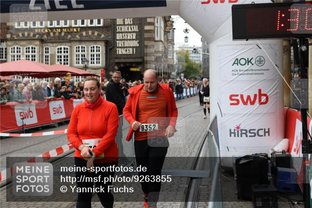 05.10.2025 - 20. swb-Marathon Bremen Yannick Fuchs http://msf.ph/oto/9263855 05.10.2025 11:26:31 Ziel 9352, 11326 meine-sportfotos.de