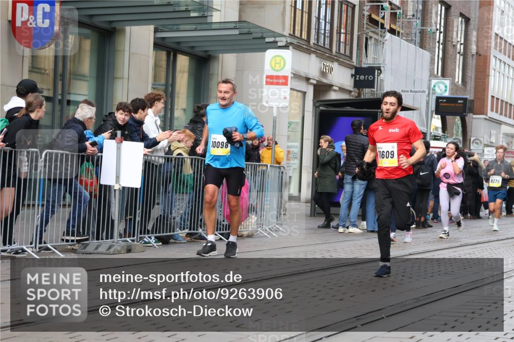 05.10.2025 - 20. swb-Marathon Bremen Strokosch-Dieckow http://msf.ph/oto/9263906 05.10.2025 11:03:46 Ziel 7123, 7789, 9241, 9275, 9379, 9398, 9448, 9571, 10098, 10106, 10205, 10265, 10271, 10551, 10853, 11001, 11077, 11102, 11183, 11609, 11611, 11685, 7123, 7789, 9241, 9275, 9379, 9398, 9448, 9571, 10098, 10106, 10205, 10265, 10271, 10551, 10853, 11001, 11077, 11102, 11183, 11609, 11611, 11685 meine-sportfotos.de