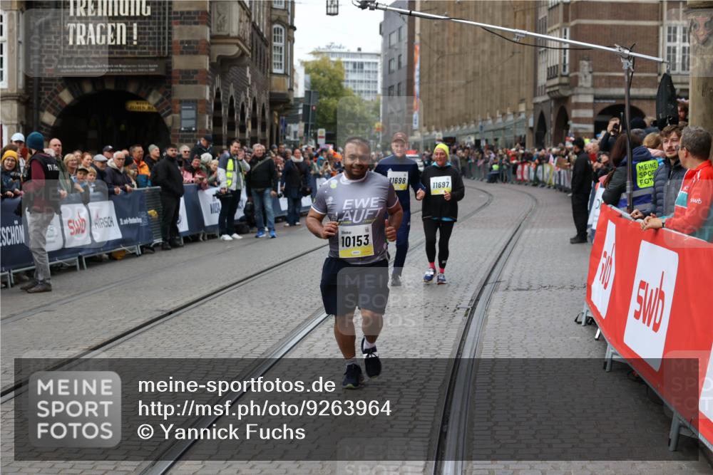 05.10.2025 - 20. swb-Marathon Bremen Yannick Fuchs http://msf.ph/oto/9263964 05.10.2025 11:26:56 Ziel  meine-sportfotos.de