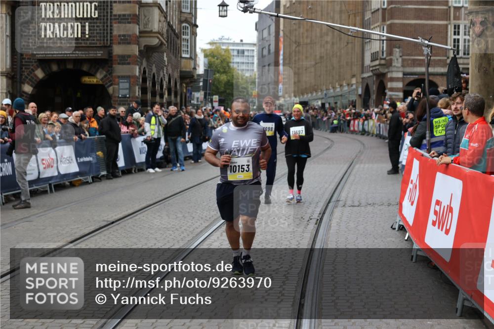 05.10.2025 - 20. swb-Marathon Bremen Yannick Fuchs http://msf.ph/oto/9263970 05.10.2025 11:26:56 Ziel  meine-sportfotos.de