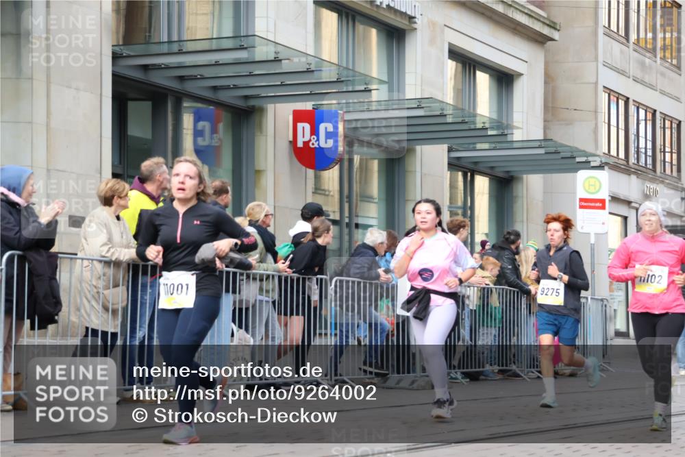 05.10.2025 - 20. swb-Marathon Bremen Strokosch-Dieckow http://msf.ph/oto/9264002 05.10.2025 11:03:51 Ziel 7123, 7789, 9275, 9398, 9448, 9537, 9684, 10098, 10205, 10551, 10678, 10853, 11001, 11077, 11102, 11183, 11200, 11609, 11611, 11685, 7123, 7789, 9275, 9398, 9448, 9537, 9684, 10098, 10205, 10551, 10678, 10853, 11001, 11077, 11102, 11183, 11200, 11609, 11611, 11685 meine-sportfotos.de