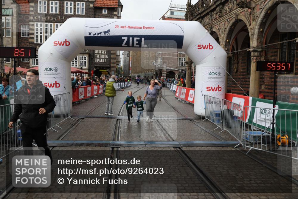 05.10.2025 - 20. swb-Marathon Bremen Yannick Fuchs http://msf.ph/oto/9264023 05.10.2025 15:24:46 Ziel  meine-sportfotos.de