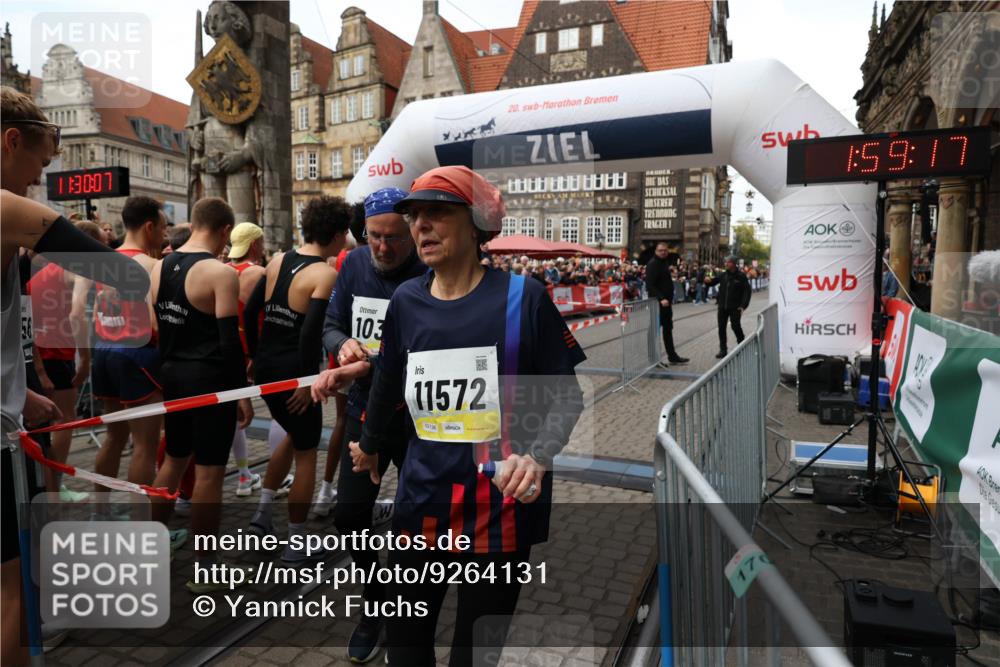 05.10.2025 - 20. swb-Marathon Bremen Yannick Fuchs http://msf.ph/oto/9264131 05.10.2025 11:30:06 Ziel 10300, 11572 meine-sportfotos.de