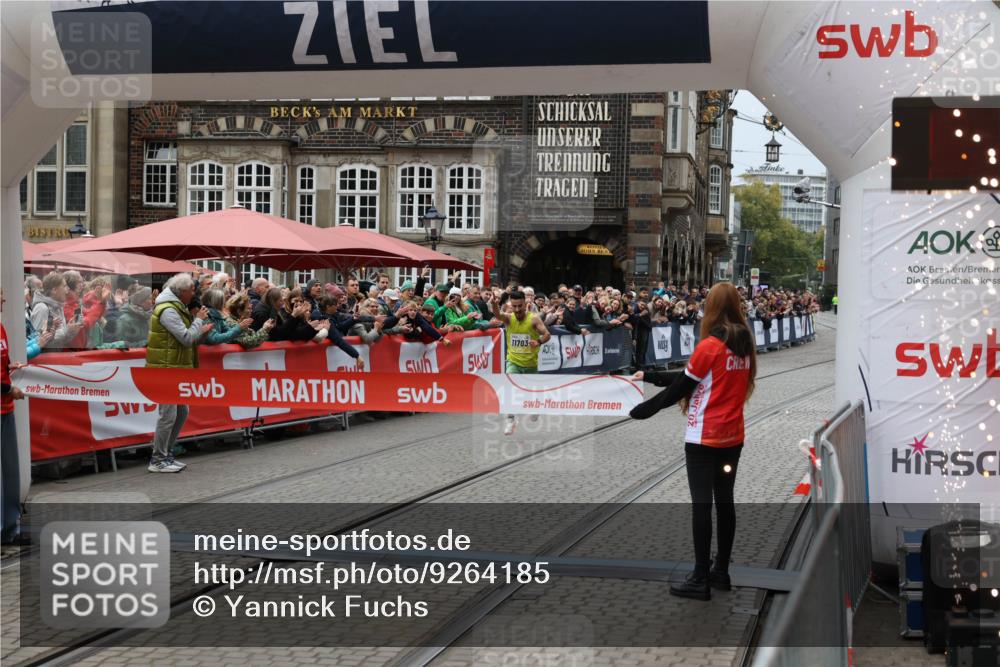 05.10.2025 - 20. swb-Marathon Bremen Yannick Fuchs http://msf.ph/oto/9264185 05.10.2025 12:04:41 Ziel 11703 meine-sportfotos.de