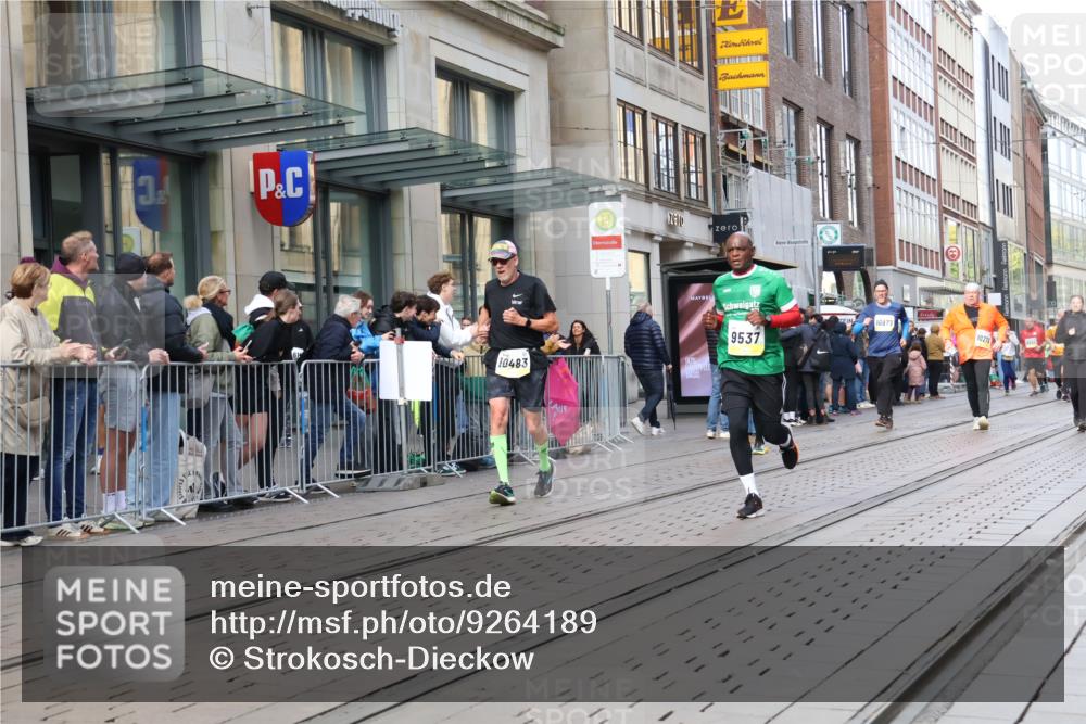 05.10.2025 - 20. swb-Marathon Bremen Strokosch-Dieckow http://msf.ph/oto/9264189 05.10.2025 11:04:03 Ziel 8111, 9394, 9448, 9537, 9610, 9684, 10098, 10278, 10439, 10483, 10531, 10674, 10678, 10853, 10869, 10956, 11001, 11044, 11077, 11102, 11200, 11542, 11685, 11704, 8111, 9394, 9448, 9537, 9610, 9684, 10098, 10278, 10439, 10483, 10531, 10674, 10678, 10853, 10869, 10956, 11001, 11044, 11077, 11102, 11200, 11542, 11685 meine-sportfotos.de