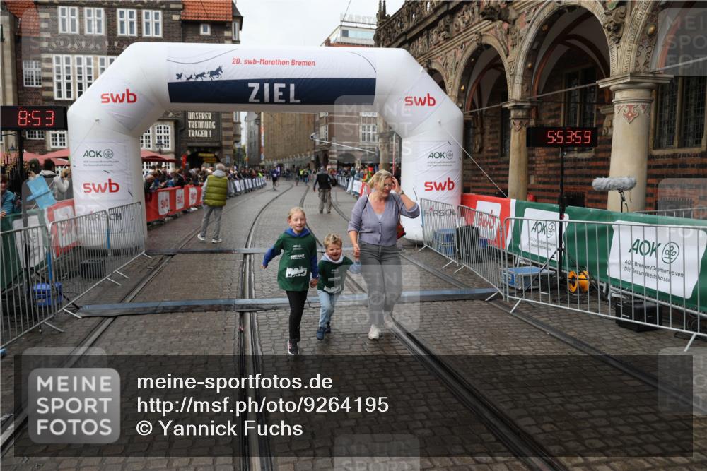 05.10.2025 - 20. swb-Marathon Bremen Yannick Fuchs http://msf.ph/oto/9264195 05.10.2025 15:24:49 Ziel  meine-sportfotos.de