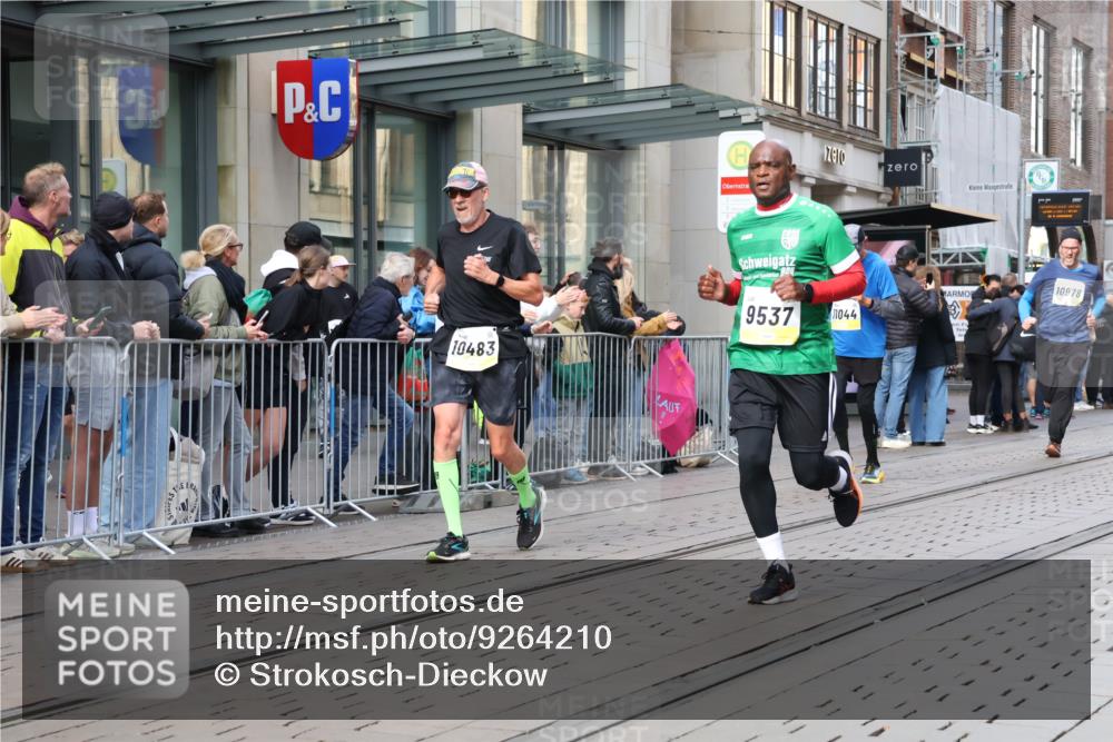 05.10.2025 - 20. swb-Marathon Bremen Strokosch-Dieckow http://msf.ph/oto/9264210 05.10.2025 11:04:03 Ziel 8111, 9394, 9448, 9537, 9610, 9684, 10098, 10278, 10439, 10483, 10531, 10674, 10678, 10853, 10869, 10956, 11001, 11044, 11077, 11102, 11200, 11542, 11685, 11704, 8111, 9394, 9448, 9537, 9610, 9684, 10098, 10278, 10439, 10483, 10531, 10674, 10678, 10853, 10869, 10956, 11001, 11044, 11077, 11102, 11200, 11542, 11685 meine-sportfotos.de