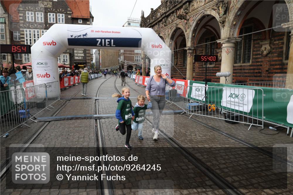 05.10.2025 - 20. swb-Marathon Bremen Yannick Fuchs http://msf.ph/oto/9264245 05.10.2025 15:24:50 Ziel  meine-sportfotos.de