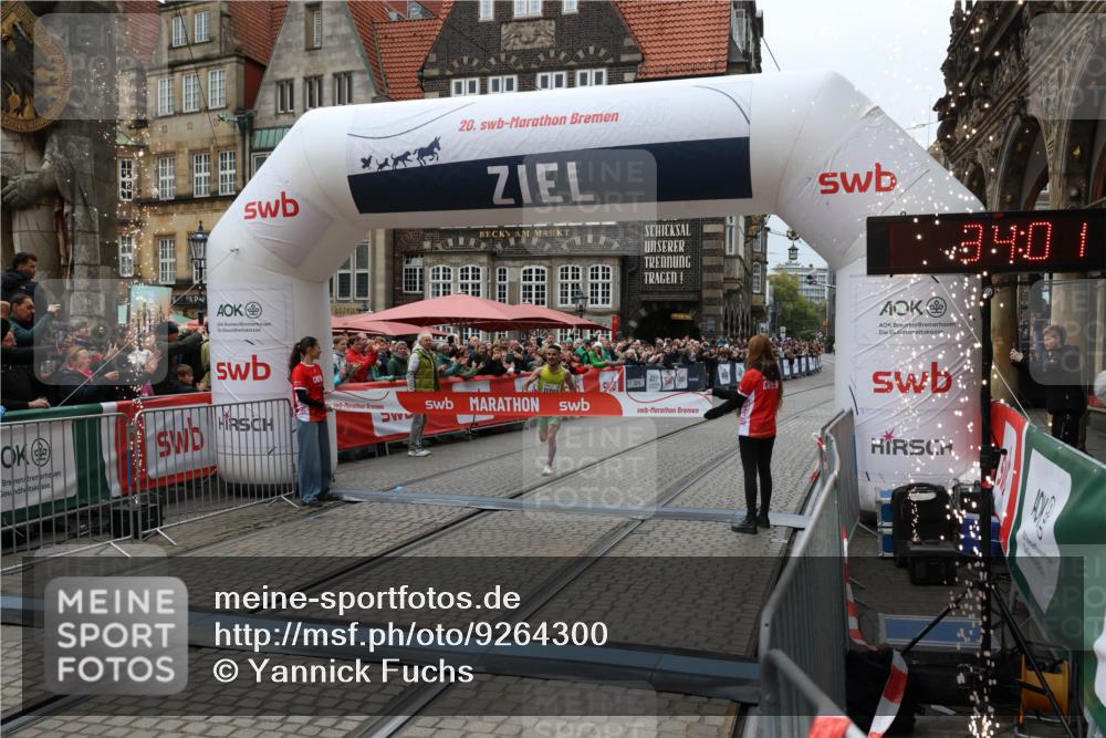 05.10.2025 - 20. swb-Marathon Bremen Yannick Fuchs http://msf.ph/oto/9264300 05.10.2025 12:04:42 Ziel 11703 meine-sportfotos.de