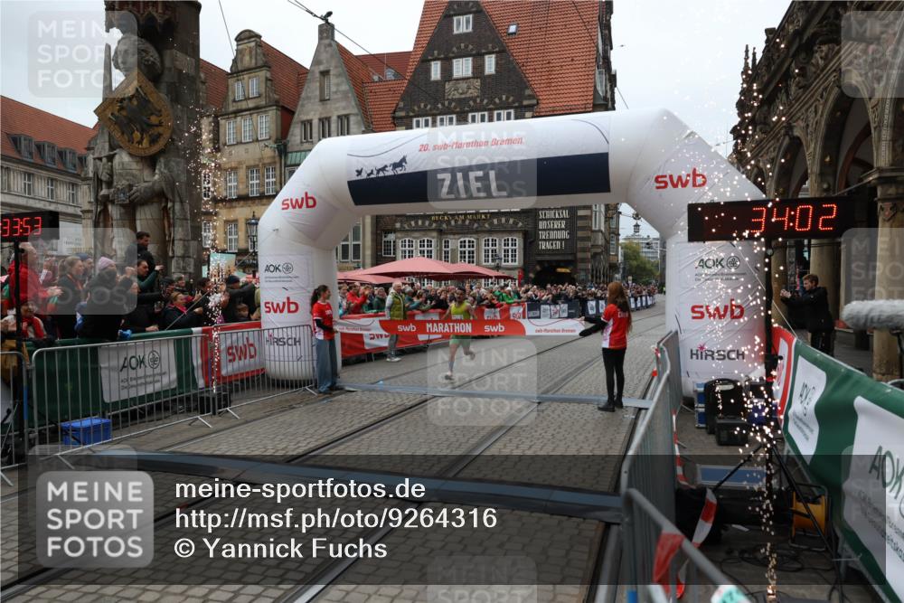 05.10.2025 - 20. swb-Marathon Bremen Yannick Fuchs http://msf.ph/oto/9264316 05.10.2025 12:04:42 Ziel 11703 meine-sportfotos.de