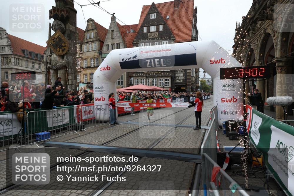 05.10.2025 - 20. swb-Marathon Bremen Yannick Fuchs http://msf.ph/oto/9264327 05.10.2025 12:04:43 Ziel 11703 meine-sportfotos.de