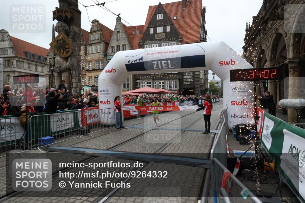 05.10.2025 - 20. swb-Marathon Bremen Yannick Fuchs http://msf.ph/oto/9264332 05.10.2025 12:04:43 Ziel 11703 meine-sportfotos.de