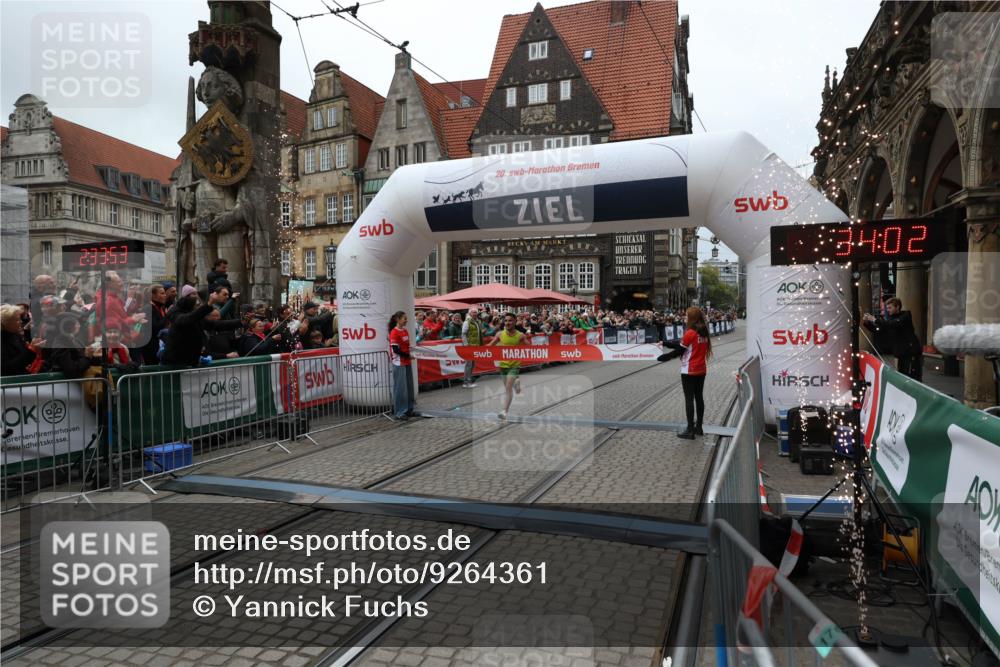 05.10.2025 - 20. swb-Marathon Bremen Yannick Fuchs http://msf.ph/oto/9264361 05.10.2025 12:04:43 Ziel 11703 meine-sportfotos.de