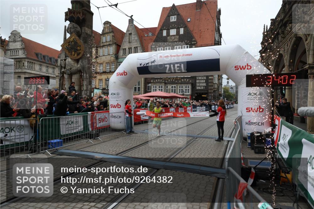 05.10.2025 - 20. swb-Marathon Bremen Yannick Fuchs http://msf.ph/oto/9264382 05.10.2025 12:04:43 Ziel 11703 meine-sportfotos.de